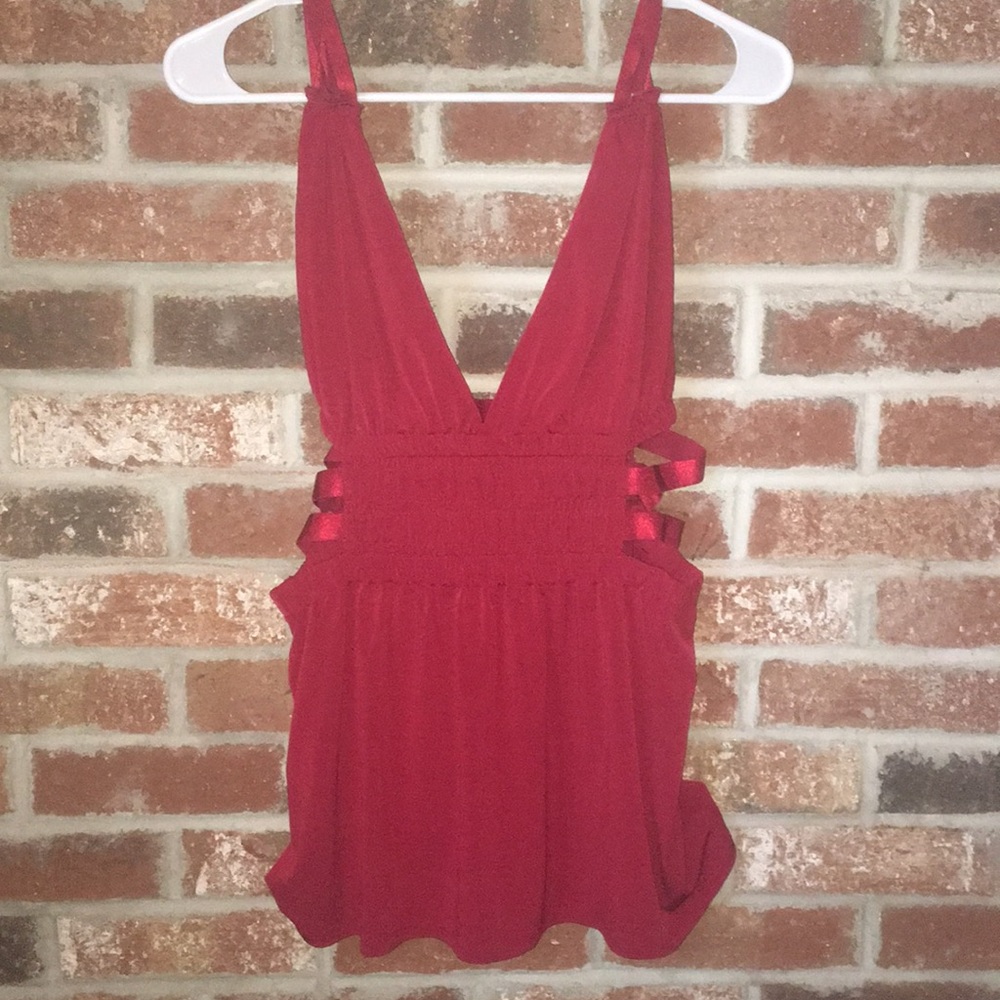 Express cut out top NWOT